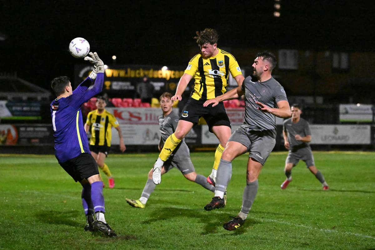 Lecturus Boss Hebburn Town boss confirms talks with Pete Wild over on-loan Hartlepool ...
