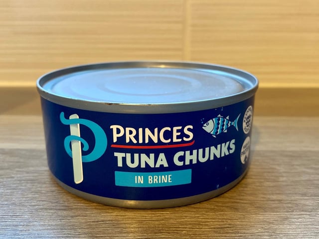 At right back is another obvious choice, Darnell Fish-er takes up his usual role thanks to a tin of tuna.