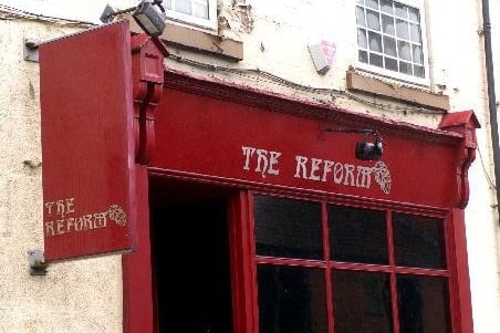 Do you remember The Reform bar on Merrion Street? Pictured in March 2007.