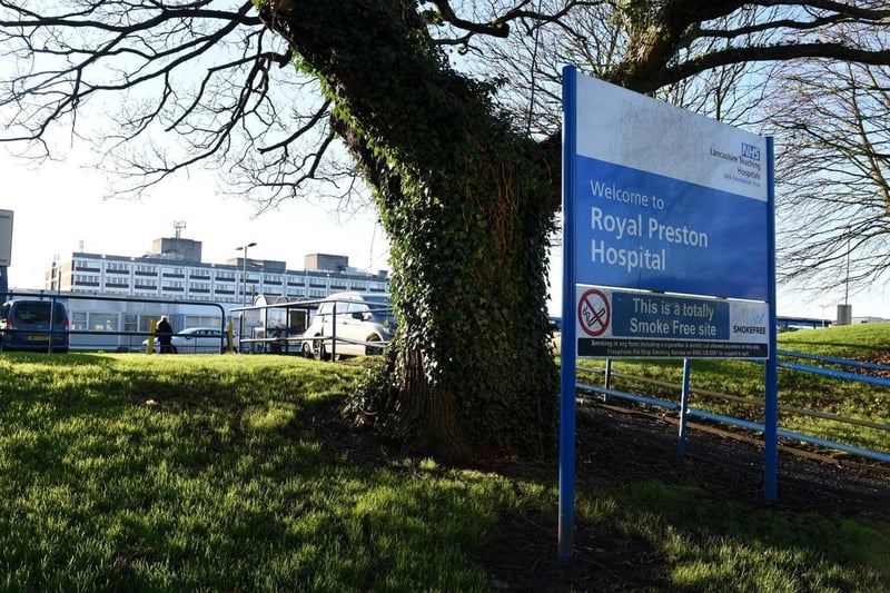 Royal Preston Hospital / Sharoe Green Ln / Fulwood / Preston / PR2 9HT / 01772 716565