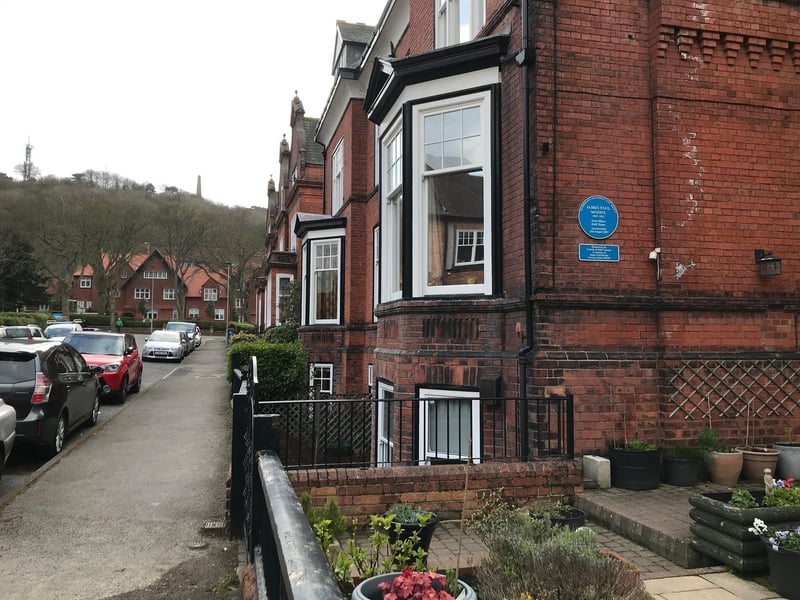 The blue plaque of the Titanic's Sixth Officer James Paul Moody on Granville Road, Scarborough.
There have been numerous films and TV shows about the ship, including the 1997 film, Titanic, that became the highest-grossing film of all time. It starred Leonardo DiCaprio and Kate Winslet.