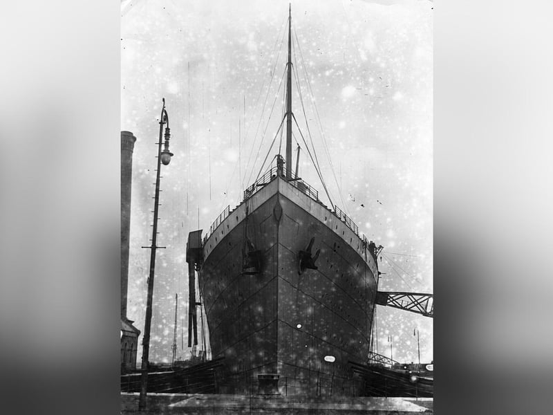 The Titanic at the shipyard in Belfast.
The temperature of the water was -20C.