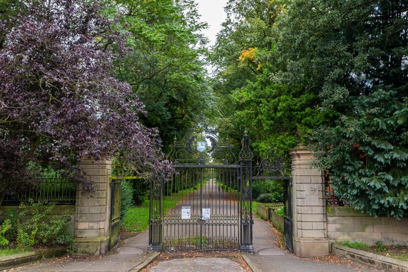 In Haslam Park the average price rose to £165,217, up by 17.7% on the year to September 2019. Overall, 69 houses changed hands here between October 2019 and September 2020, a drop of 46%.