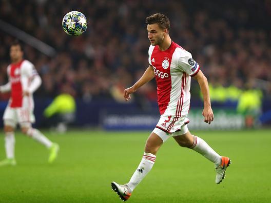 Joined on a free transfer from Ajax and could prove to be a shrewd piece of business. A Dutch international with Champions League experience and comfortable in possession. Apparently Davy Propper was a key factor in him joining