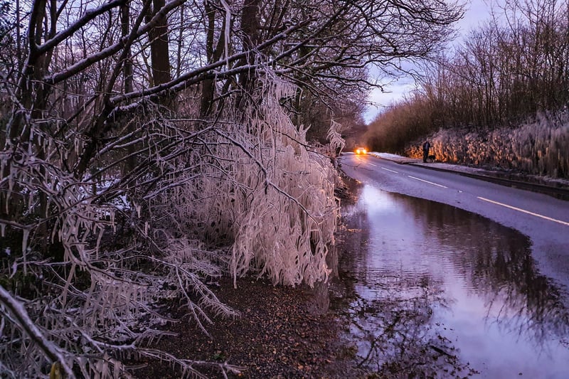 Snow and ice in Powdermill Lane, Battle. Picture: Helena Rose SUS-211002-121722001