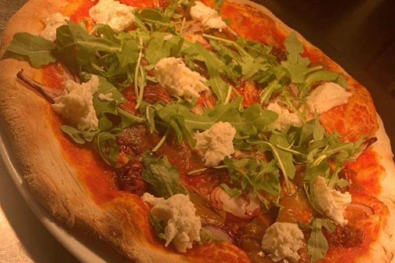 Pizzeria Venezia - in Church Street, Rushden - offers a range of traditional Italian food, including delicious pizzas that are available for both delivery and collection.