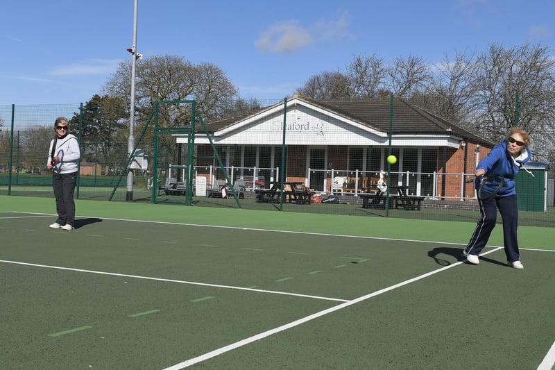 Sleaford Tennis Club. L-R Libby Nunn of Sleaford and Jo Johnson of Helpringham EMN-210329-163216001