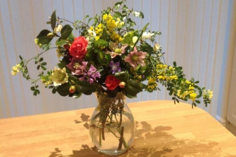 Penny Heath's winning vase of mixed spring flowers