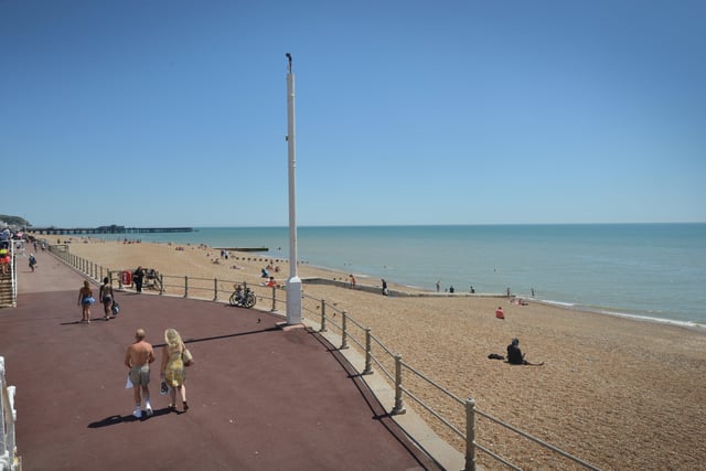 St Leonards seafront during the heatwave on 25/6/20 SUS-200625-145549001