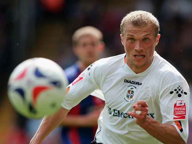Started the first 20 games, but had to make to do with a substitute role once Vine joined. Still made 42 appearances in total, netting six times, including two in two, a 4-2 win over Norwich and 1-1 draw with Plymouth.