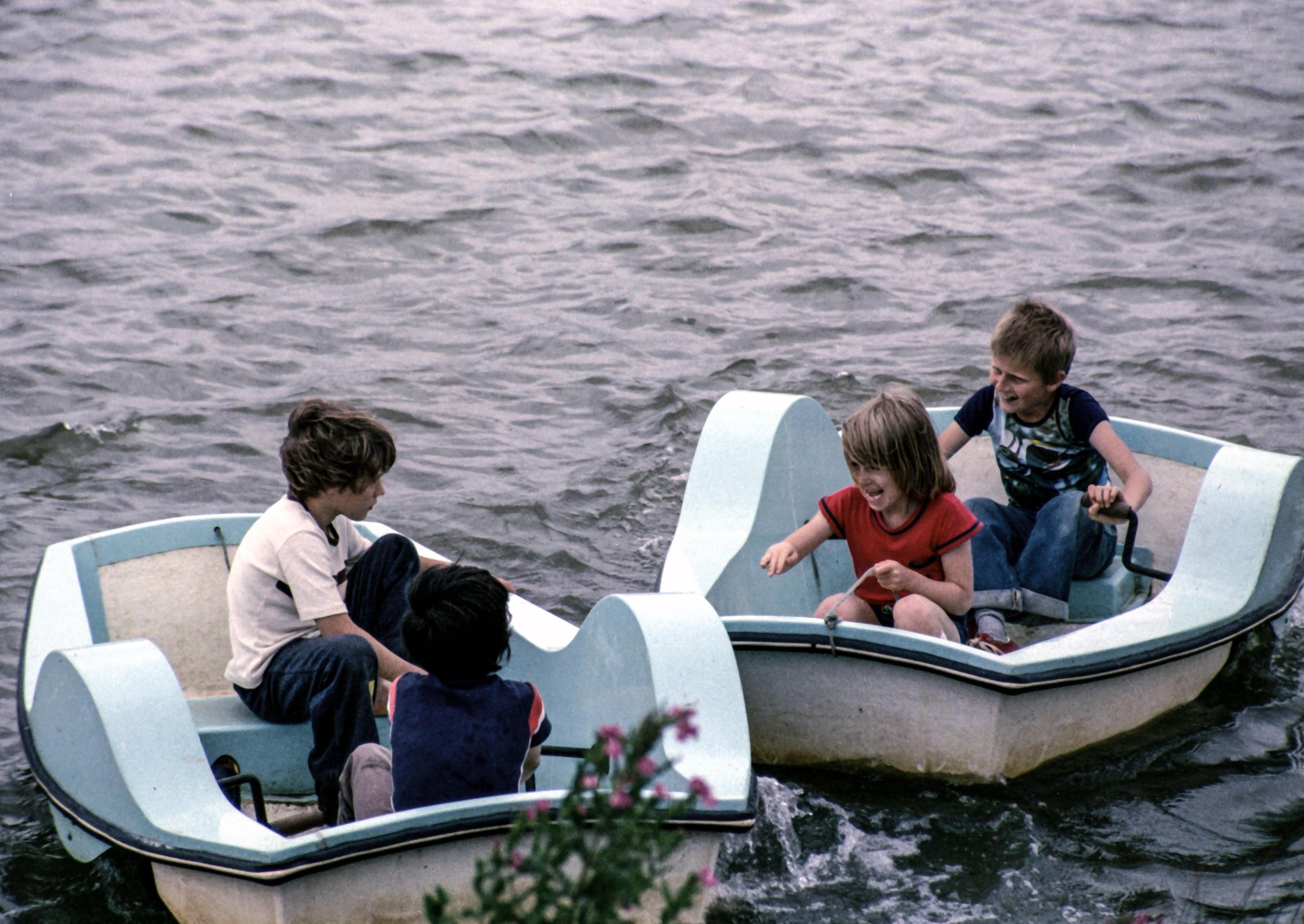 Do you recognise any of the youngsters in this picture by Chris Porsz from the 80s?