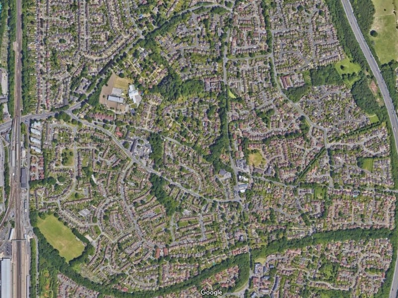 Median house price - £330,813