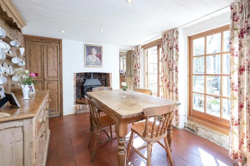 Breakfast room at The Old Wheatsheaf home in Adderbury (Image from Rightmove)