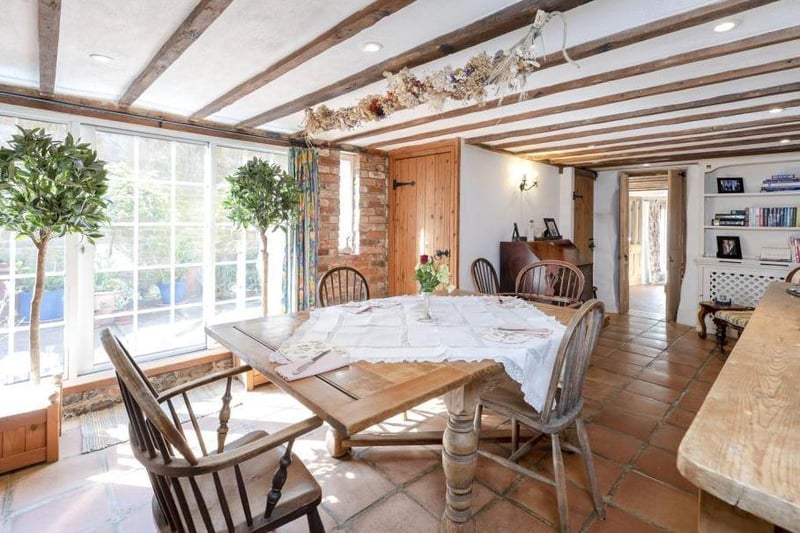 The dining room at The Old Wheatsheaf home in Adderbury (Image from Rightmove)