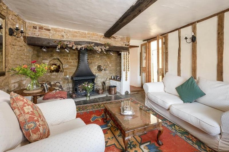 Sitting room at The Old Wheatsheaf home in Adderbury (Image from Rightmove)