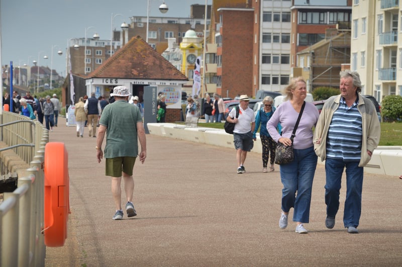 People enjoying Bexhill seafront over the bank holiday weekend. Photos taken on May 29. SUS-210531-071705001