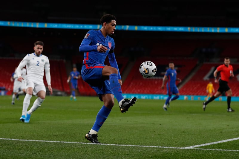 Ex-Birmingham City academy manager Kristjaan Speakman is rumoured to be due a whopping £700k for his role in negotiating Jude Bellingham's move to Borussia Dortmund. The 17-year-old picked up his second senior England cap last week. (Football Insider)