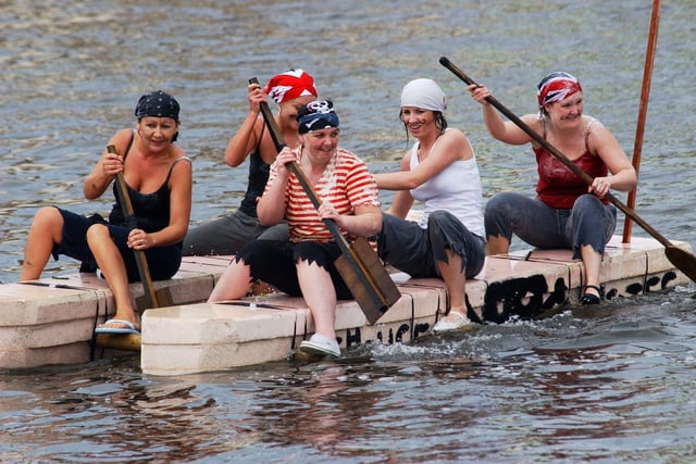 Teamwork in the raft race 18 years ago.