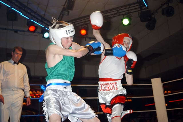 Raising a glove to more nostalgic Hartlepool boxing pictures
