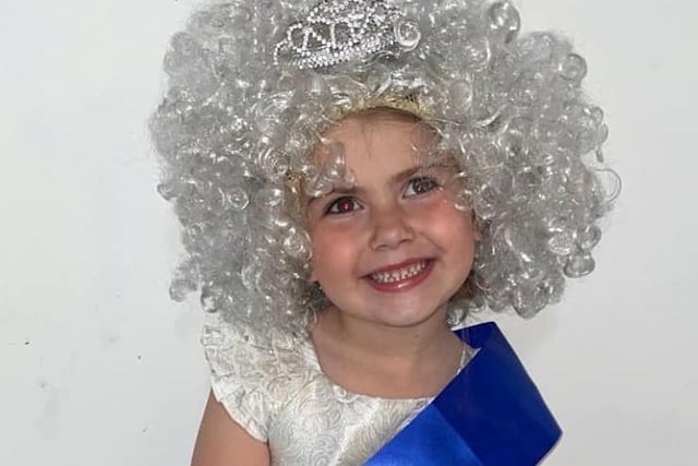A royal turn for five-year-old Violet Ava.