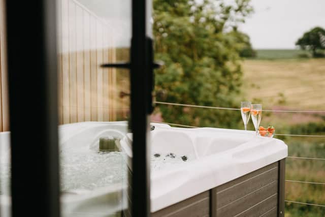 The hot tub on a private terrace at Nuthatch