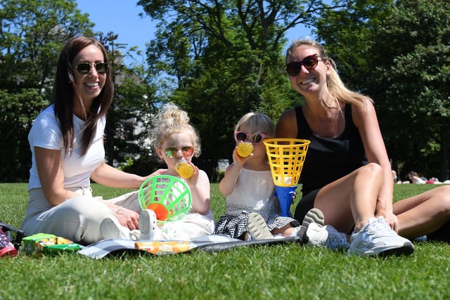 Paloma, Jody, Hallie and Katie enjoy their picnic at Ward Jackson Park.