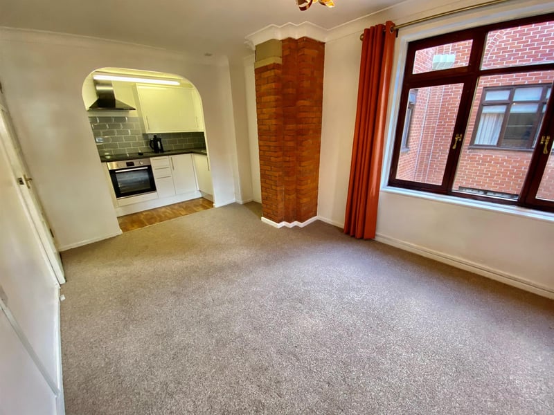 This one bedroom flat in Simpson Road is on sale for £67,000.
