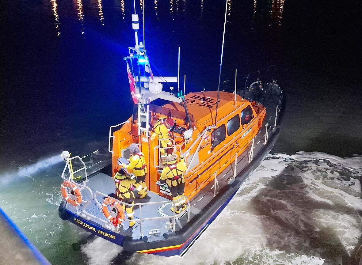 Verunglückter nach Hartlepool-999-Alarm von Rettungsboot aus eiskalter ...