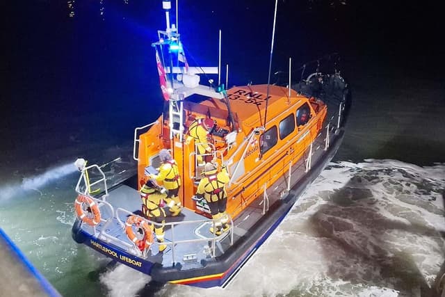 Verunglückter nach Hartlepool-999-Alarm von Rettungsboot aus eiskalter ...