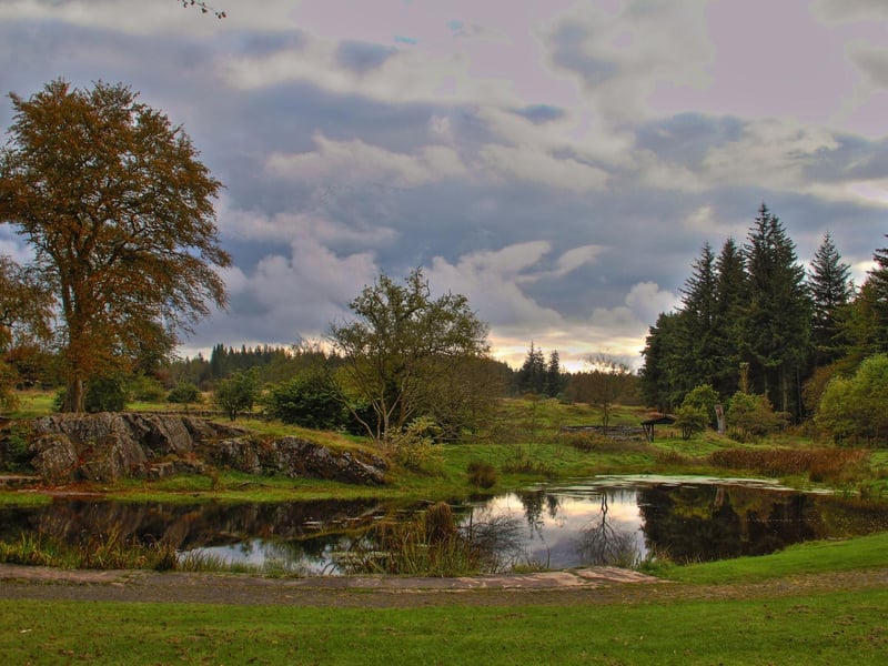 Located near Linlithgow, Beecraigs Country Park stood in for the American wilderness in television series Outlander and offers peaceful trails through 1, 000 acres of sitka spruce woodland.