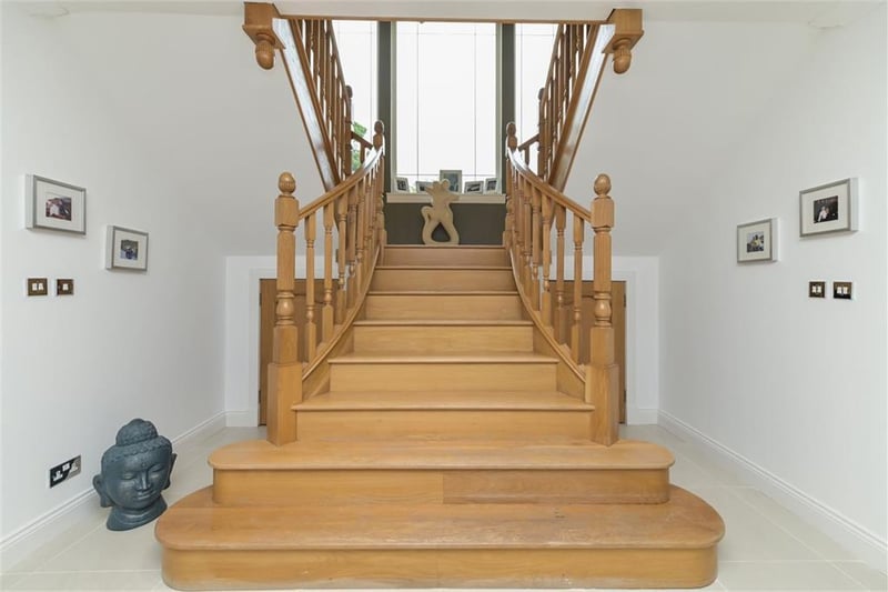 Oak split staircase.