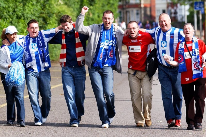 Poolies head to Cardiff's Millennium Stadium for the League One play-off final against Sheffield Wednesday in 2005. We're not too sure what the story is behind the red and white scarf.