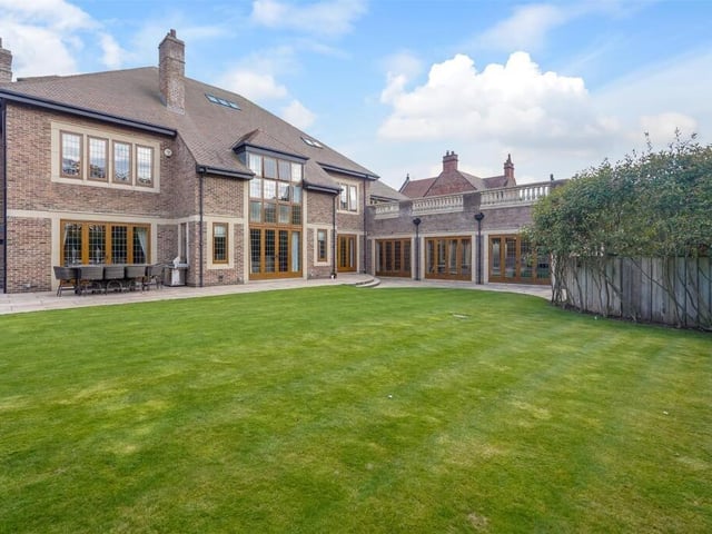This property has three stables and a large workshop.
