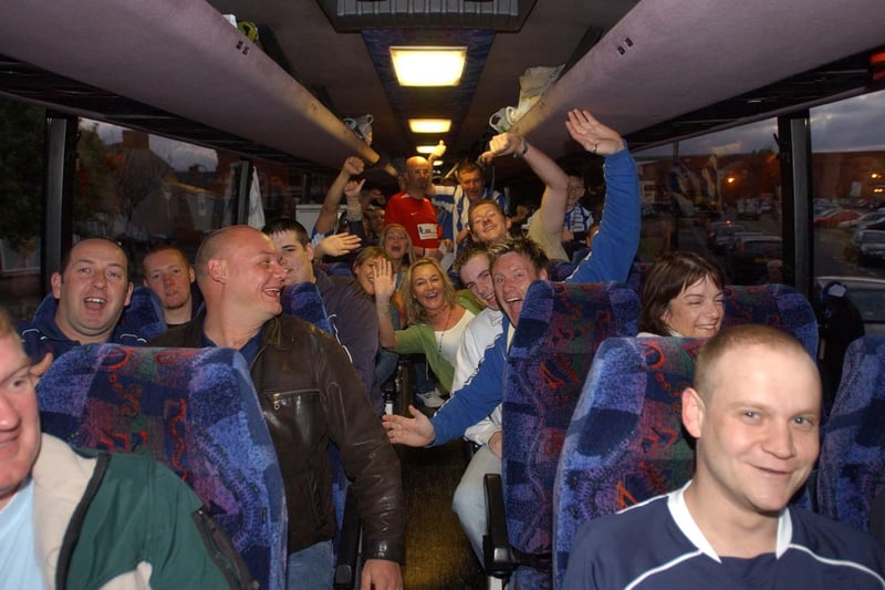 Poolies ready for their mammoth coach journey to Cardiff for the 2005 play-off final.