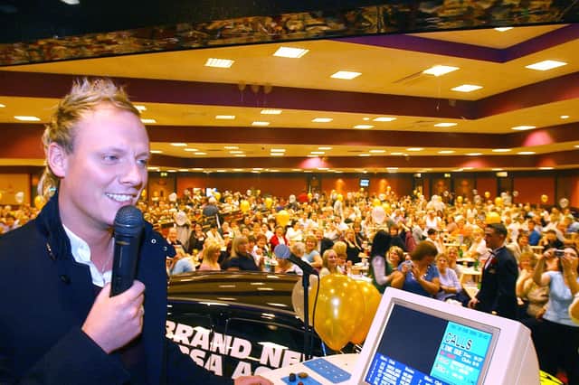 Coronation Street star Antony Cotton - who plays Sean Tully in the soap - clickety clicked with these bingo fans when he came to the Mecca Bingo in Marina Way in 2006.