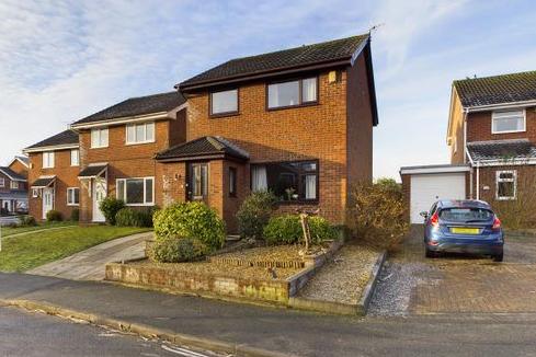 This three-bedroom detached home, on sale for offers in the region of £214,950 with Mighty House, has been viewed more than 300 times on Zoopla in the last 30 days.