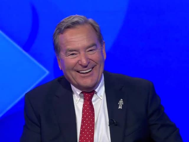 Stelling signed off from Soccer Saturday after hosting the programme for almost 30 years./Photo: Sky Sports Twitter