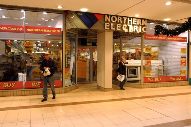 Does anyone remember this shop in 2004?