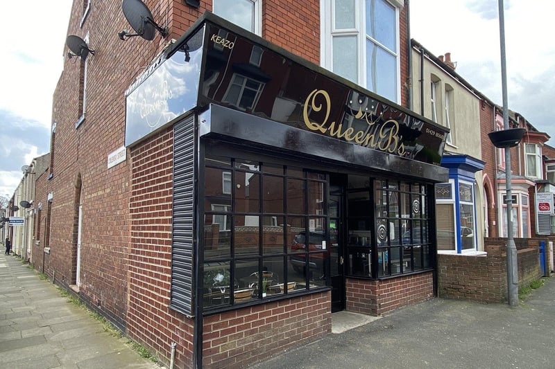 Queen B's sells a range of food including fresh and made-to-order sandwiches, salads, breakfast boxes, baps and soup.