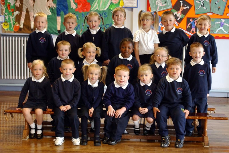 Who do you recognise in this 2005 reception class picture?