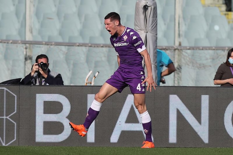 Manchester United have been in contact to ‘find information’ about signing Nikola Milenkovic. It’s not clear whether that contact is with Fiorentina or the player’s entourage. (Calcio Mercato)

(Photo by Gabriele Maltinti/Getty Images)
