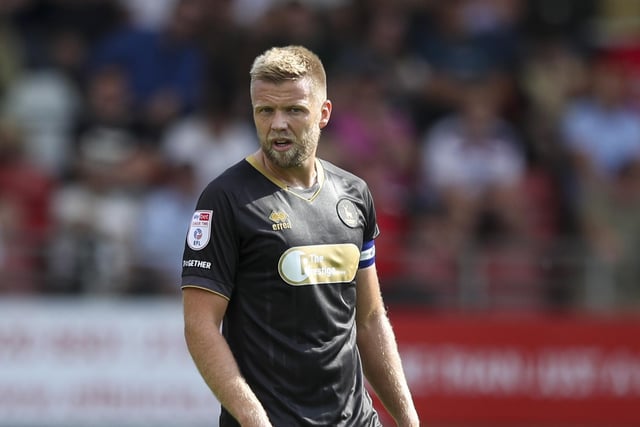 Featherstone has been out of action with an ankle ligament injury. His only yellow card in nine appearances coming in the goalless draw with AFC Wimbledon. (Credit: Tom West | MI News)