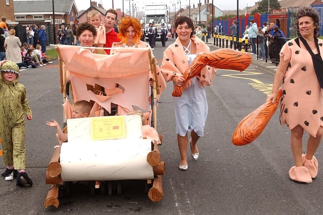 Look at the fun they had on the Headland Carnival parade in 2006. Can you spot someone you know?