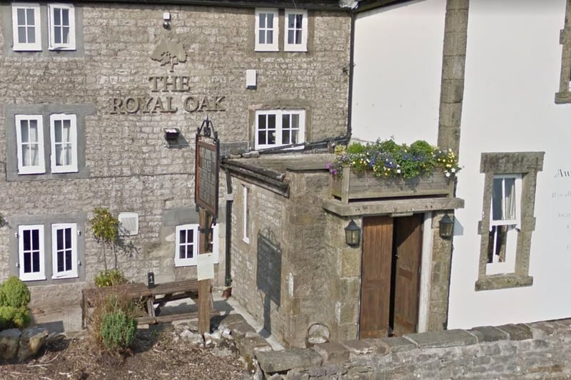 Just a few minutes walk from the High Peak Trail, and Tissington, this pub's emphasis is on food. It serves one regular beer and two changing cask ales.