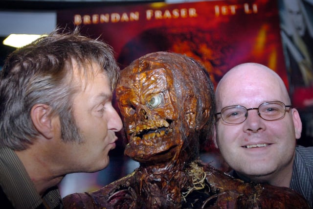 Model maker, Paul Bianco (left) and team leader, Graham Wallace, stand alongside a mummy model in 2008.CATCHLINE HM3208MUMMY