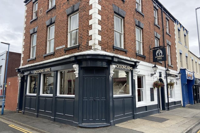 Situated close to the centre of town, this is a cosy pub ideal for an after work drink.