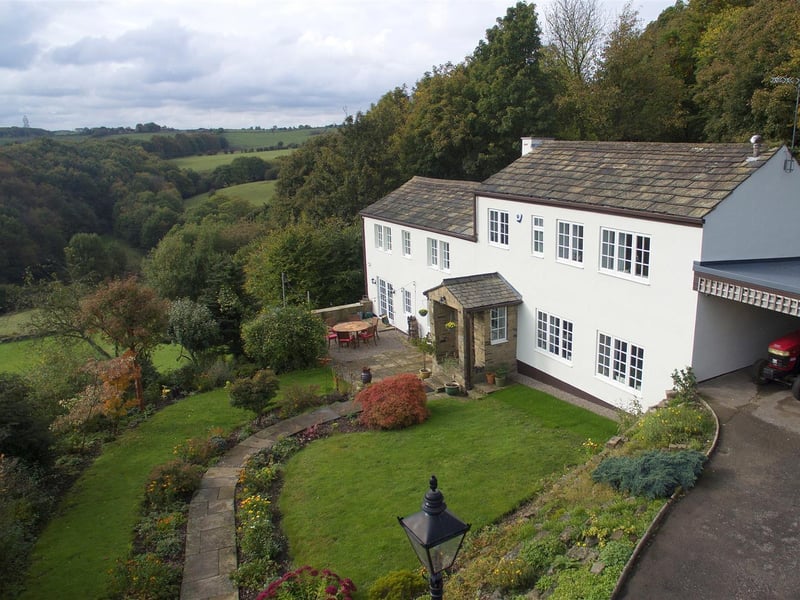 Tyersal Bank Farm is situated on Smalewell Road in Pudsey, between Leeds and Bradford city centre’s, and is within easy reach of many local amenities, from shops and supermarkets, to village pubs.