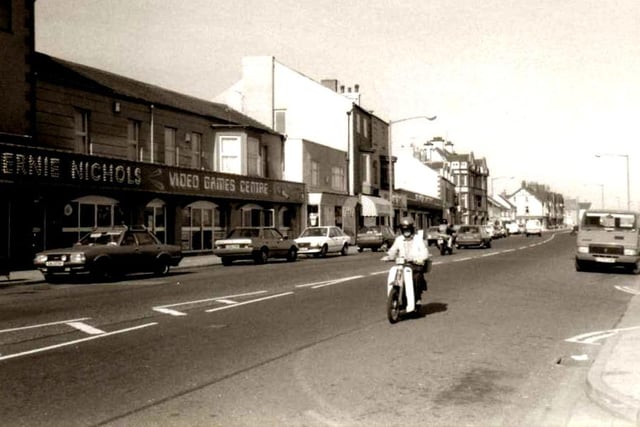 Looking north along The Front from Ernie Nichols Video Games Centre in 1989 Did you love a trip to Seaton in the 80s? Photo: Hartlepool Library Services.