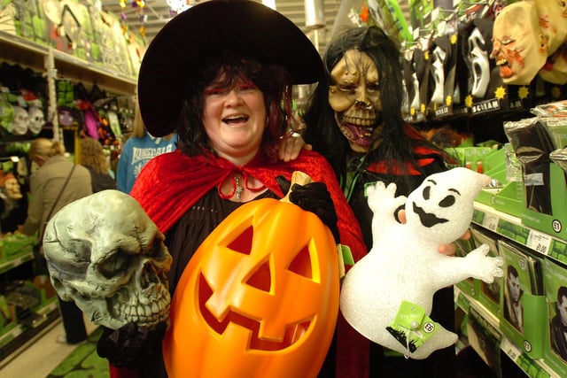 Karen Bell and Clair I'anson had some Halloween fun in Asda 14 years ago. Remember this?