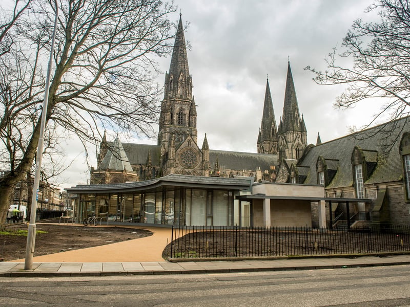 Height: 90 metres (295 ft) Year constructed: 1879